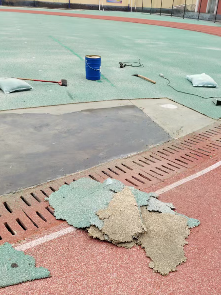 什玲镇球场翻新维修补、球场翻新修补改造